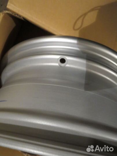 Новый диск литой R16 Toyota Camry