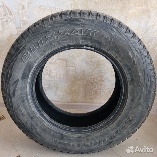 Bridgestone Blizzak DM-V1 225/70 R16