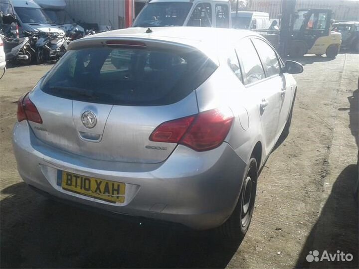 Разбор на запчасти Opel Astra J