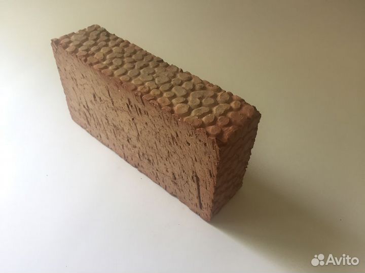 Кирпич красный