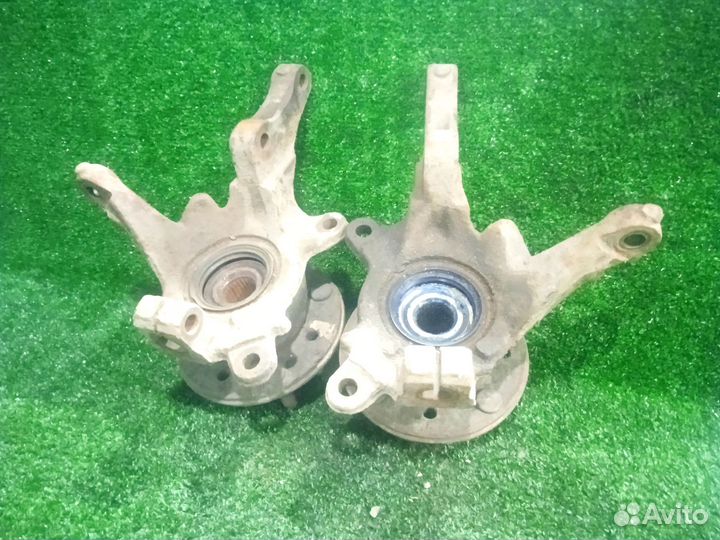 Кулак поворотный левый Спейс Стар