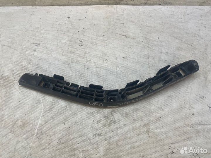 Кронштейн бампера задний правый Kia Sportage 3 SL