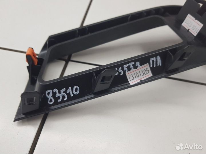 Накладка обшивки двери передняя левая