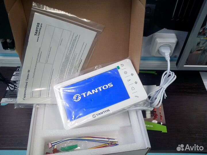 Видеодомофон Tantos amelie 7 дюймов, без SD card