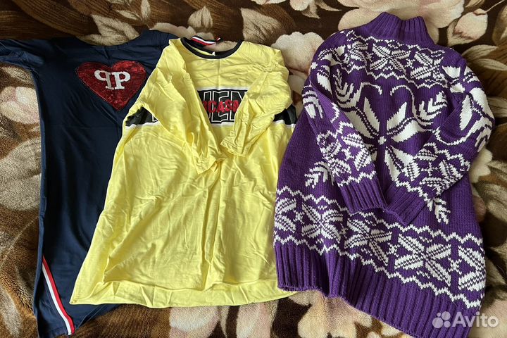 Отдам пакетом женские вещи