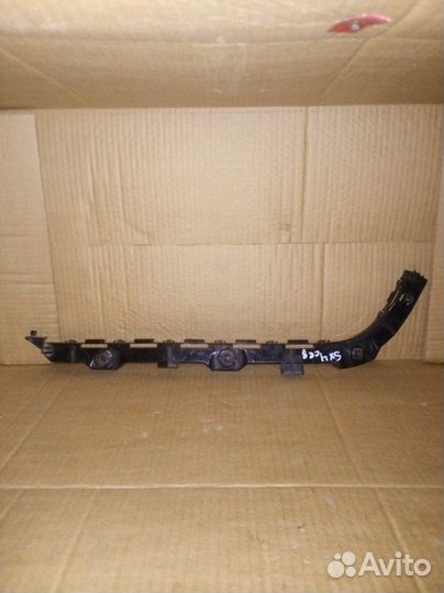 Кронштейн бампера задний правый Suzuki Sx4 седан