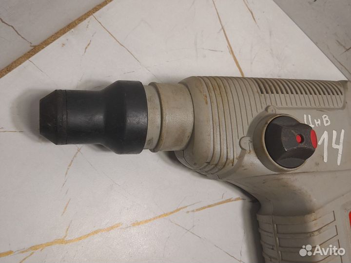 Перфоратор Интерскол П-45/1000Э не рабочий