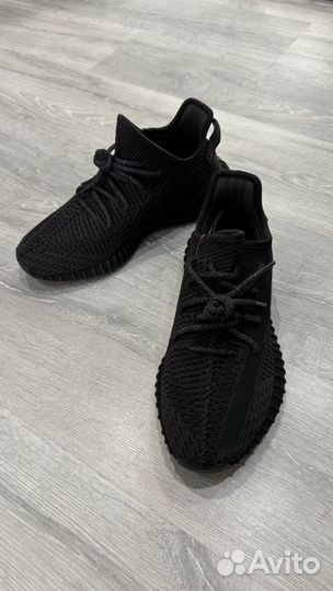 Кроссовки adidas yeezy boost 350 v2 новые