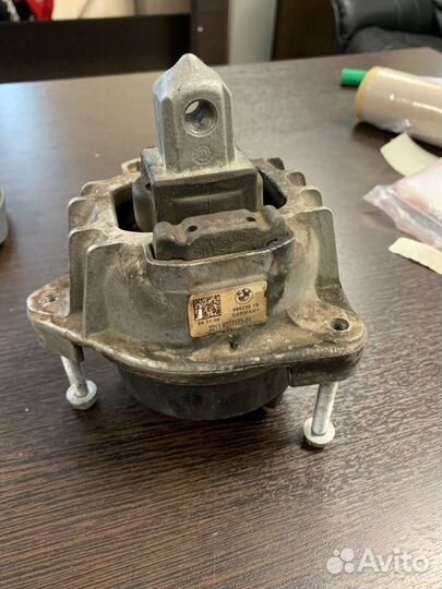 Подушка двигателя левая Bmw 750Lix F02 N63 4.4I