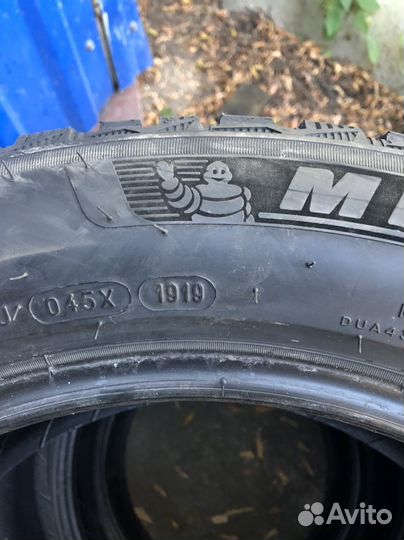 Michelin X-Ice North 4 SUV 235/55 R18 104T