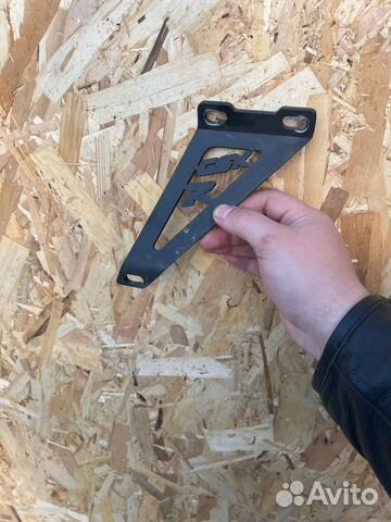 Кронштейн крепления глушителя suzuki gsxr