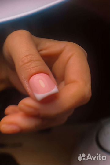 Маникюр и педикюр