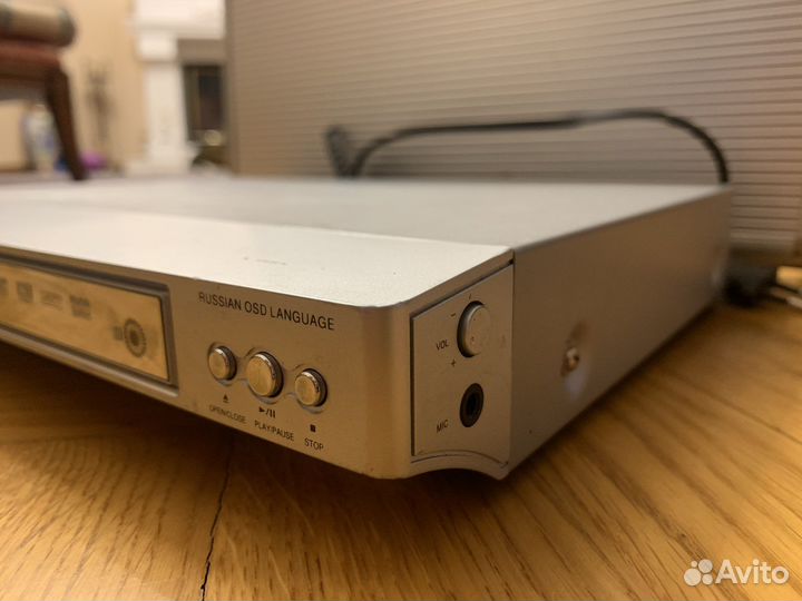 DVD плеер BBK dv112s