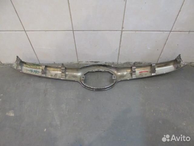 Накладка на решетку радиатора Toyota Highlander