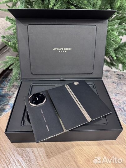 HUAWEI Mate XT Ultimate, 16/512 ГБ