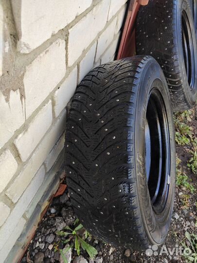 R15 Nokian Tyres Hakkapeliitta 8 195/65, PCD 5x108 DIA 63.4