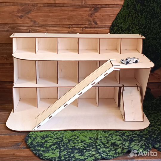 Гараж. Парковка для машинок