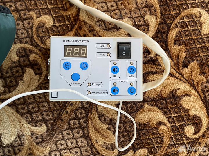 Продам инкубатор