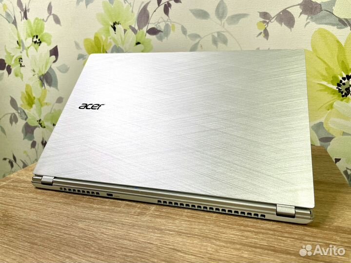 Нетбук для бизнеса Acer Aspire S7