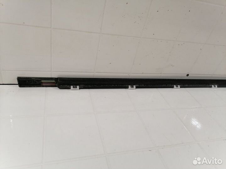 Бархотка двери передняя левая Kia Ceed 2 5D
