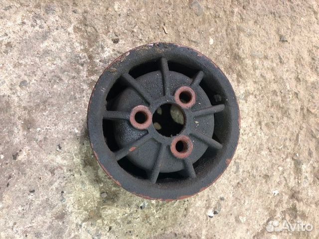 Шкив помпы Uaz Patriot внедорожник 2.3 змз409 2009