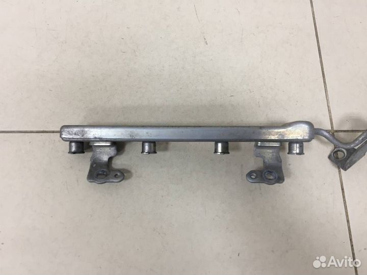 Рейка топливная рампа Nissan Qashqai J10 2006-2013