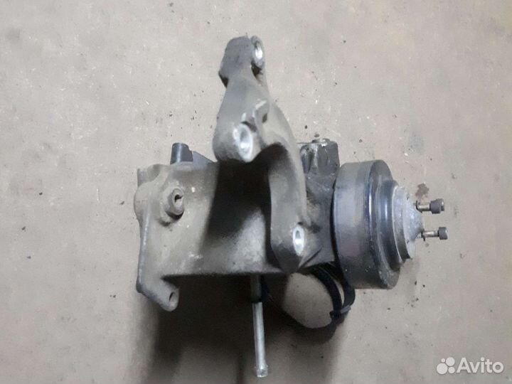 Кронштейн генератора ауди а6 с4