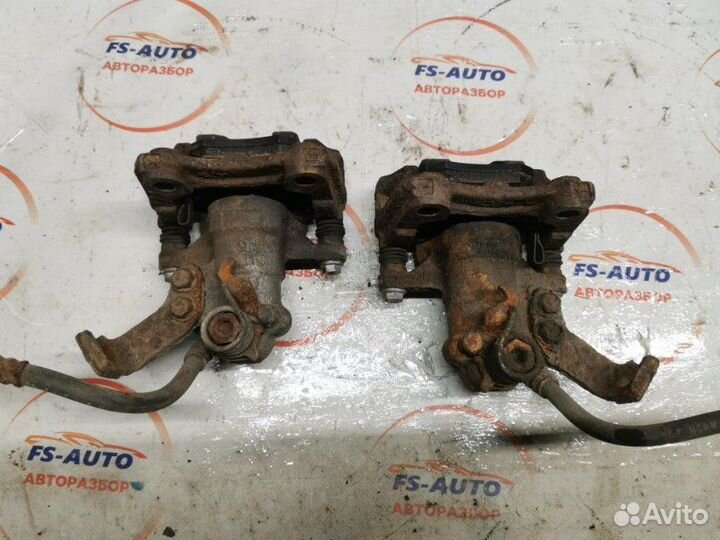 Суппорт тормозной задний Suzuki Sx4 1.6 M16A 2012