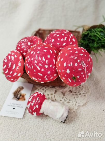 Грибы мухоморы, ватная игрушка