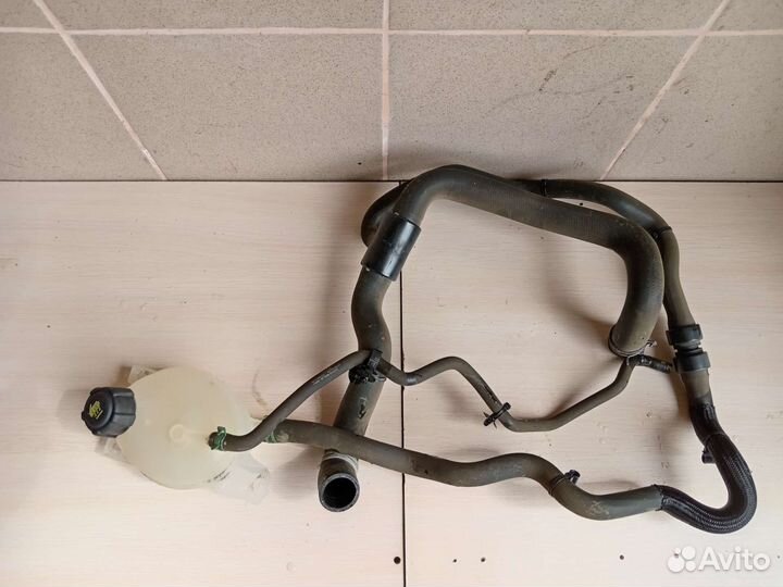 Бочок расширительный на рено сандеро 2 2014г