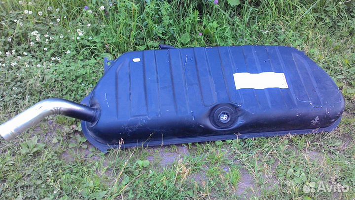 Топливный бак Мерседес 124