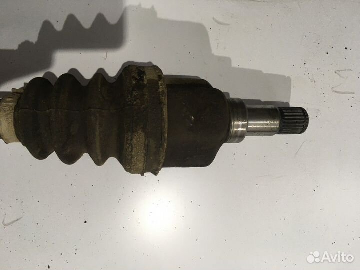 Полуось (привод) левый (Ford Focus)