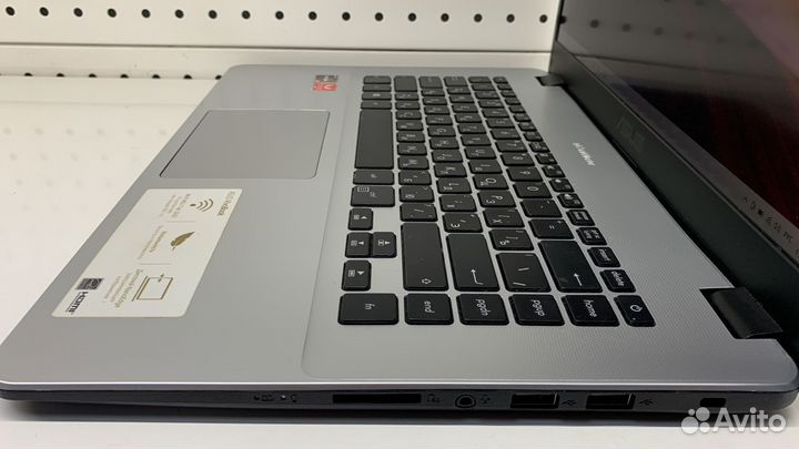 Витринный asus Ryzen 3 15.6