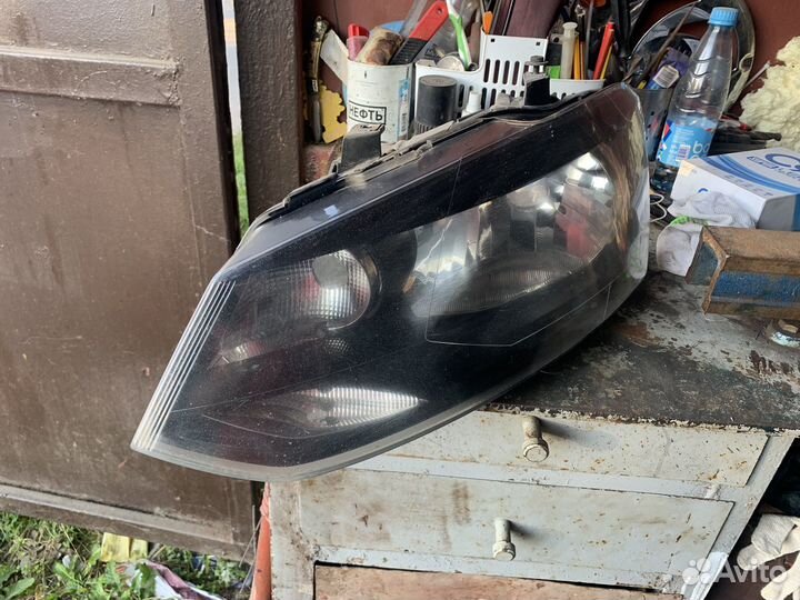 Фара левая/правая vw polo sedan