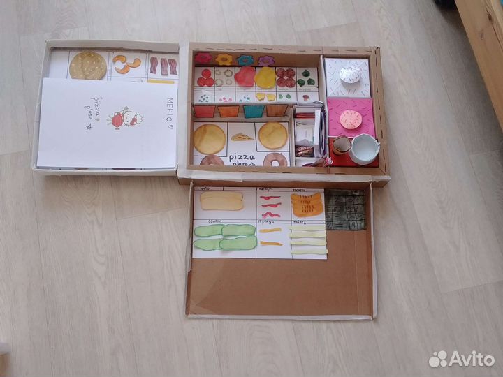 Картонная игра