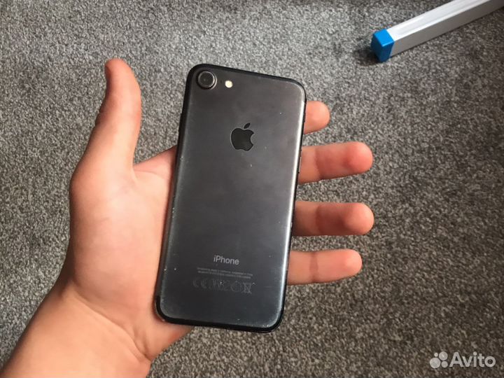 Телефон iPhone 7 128gb