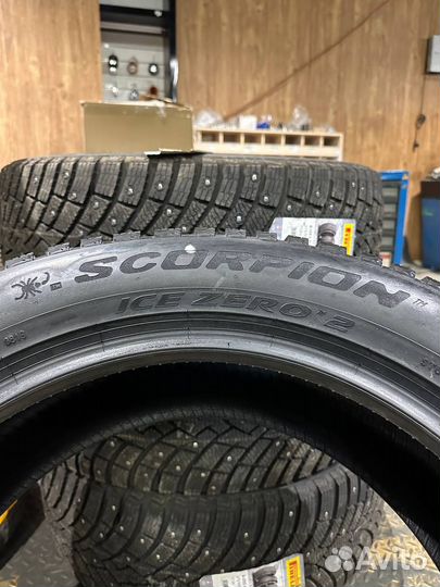 Pirelli Scorpion Ice Zero 2 275/50 R21 113H