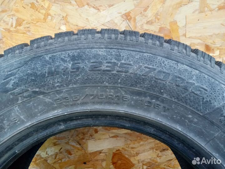 Goodyear UltraGrip 500 R16