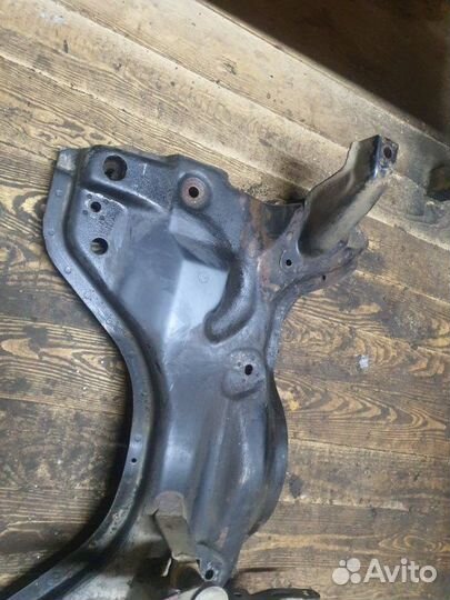 Подрамник Peugeot 206 купе 1.1