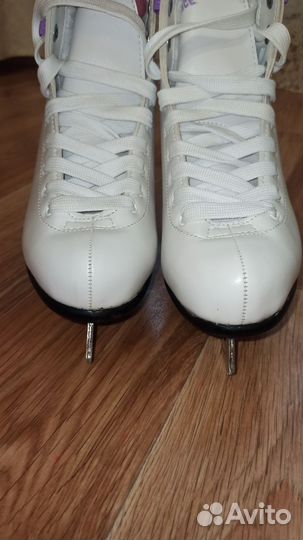 Коньки фигурные утепленные 35р