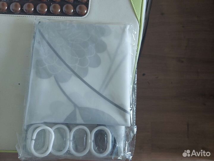 Штора для ванной новая