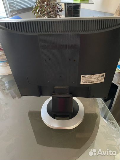Монитор HP 22f, samsung 920n