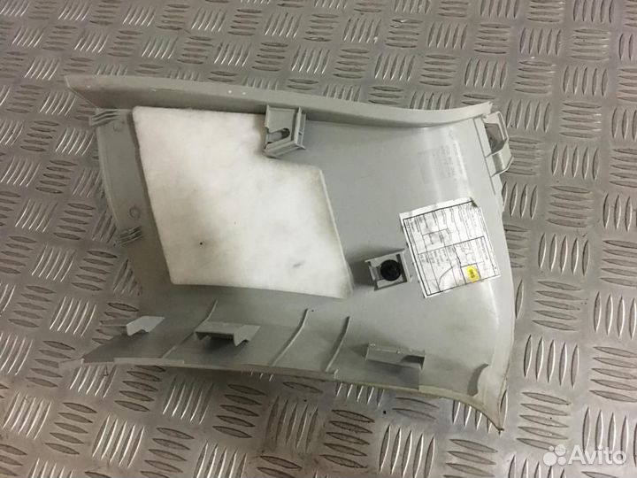 Обшивка стойки правой Volkswagen Touran 1T0867246