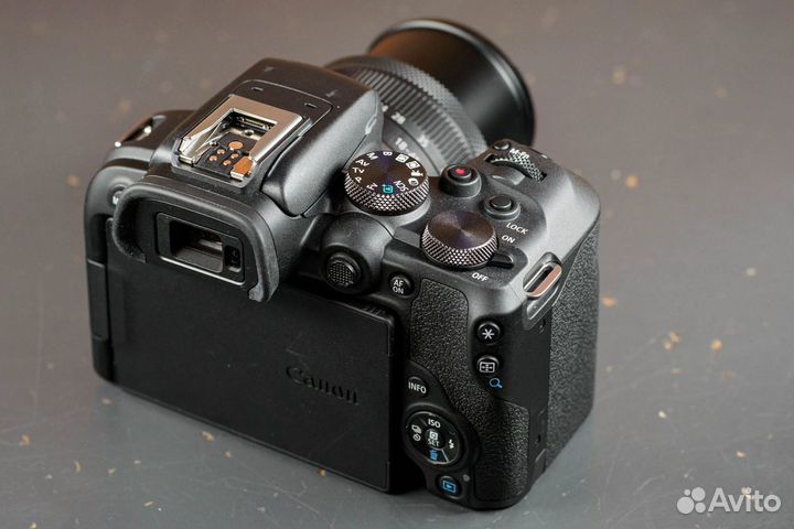 Фотоаппарат Canon EOS R10 Kit 18-45mm f/4.5-6.3 IS