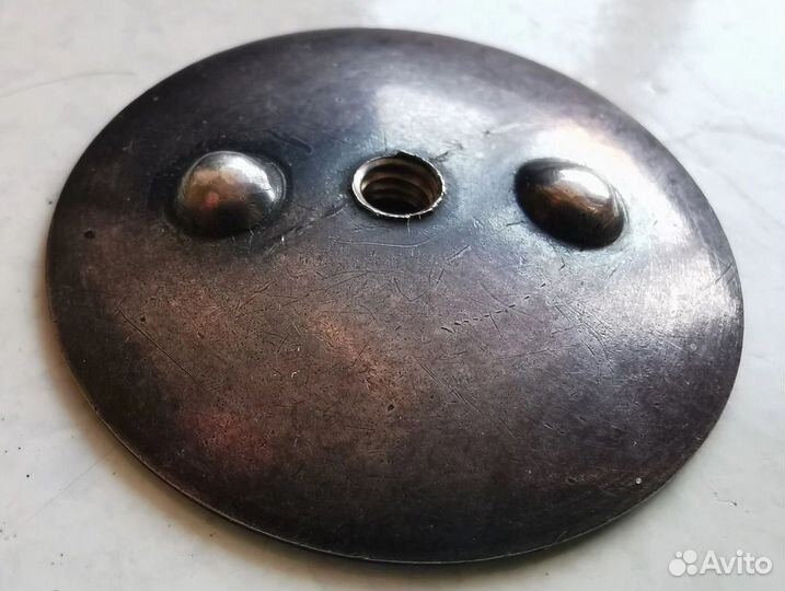 Серебряная гайка закрутка к раннему знаку СССР