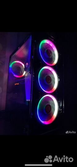 Игровой компьютер с монитором