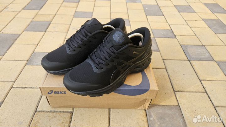 Кроссовки Asics