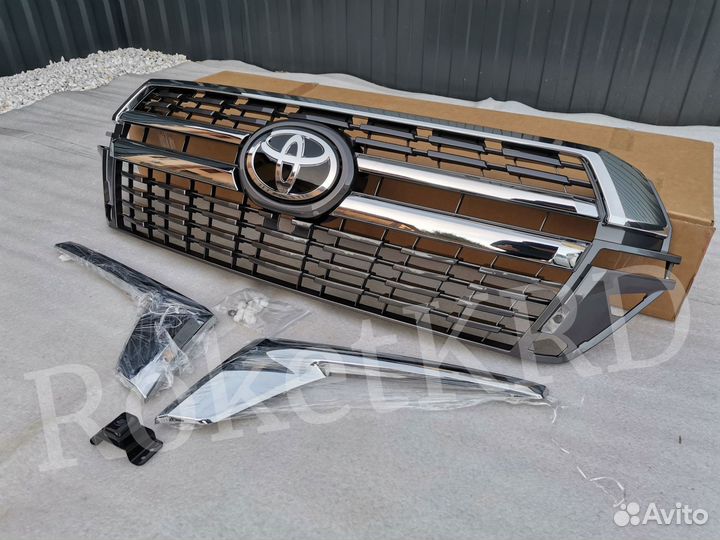 Решетка радиатора Toyota Land Cruiser стиль 2021г