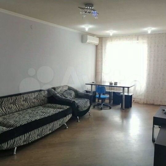 3-к. квартира, 79 м², 10/10 эт.