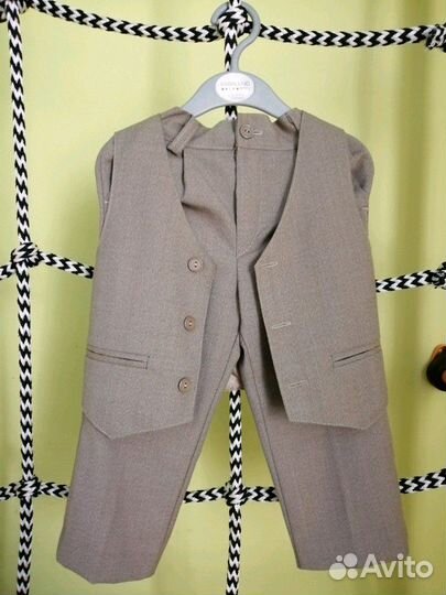 Фирменный пиджак для мальчика